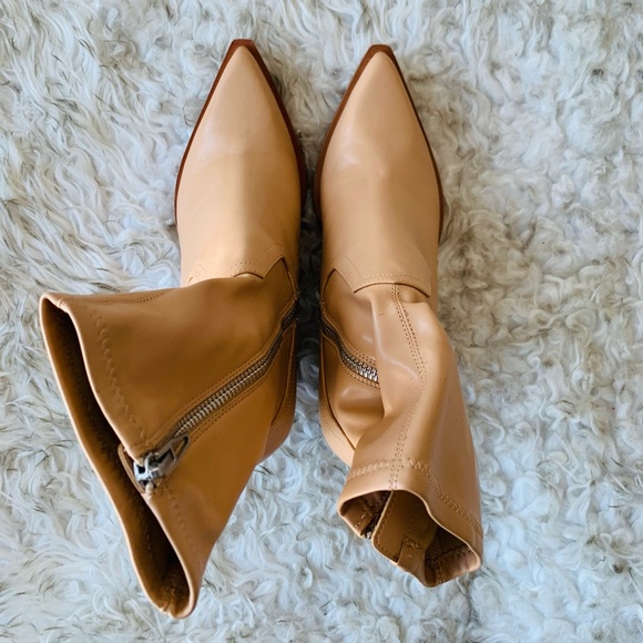 Dolce Vita Boyd Boot Tan - Picture 2 of 7